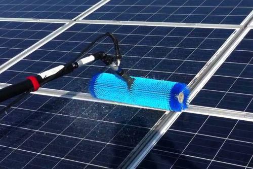 Photovoltaik & Solarreinigung in Wiesbaden